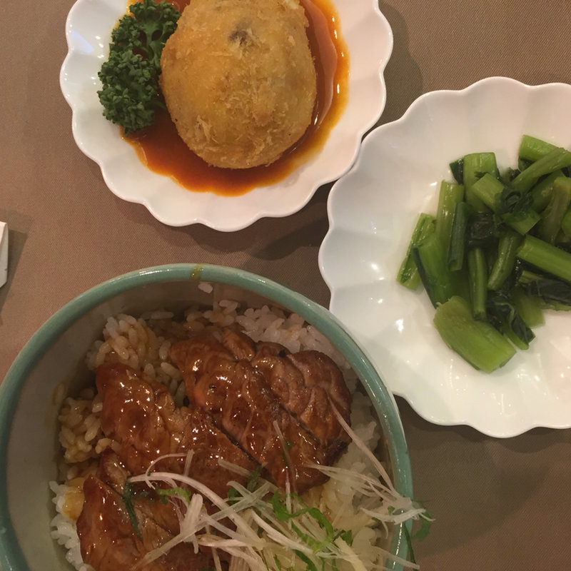 黒船亭Bセット(黒船亭 （クロフネテイ）)