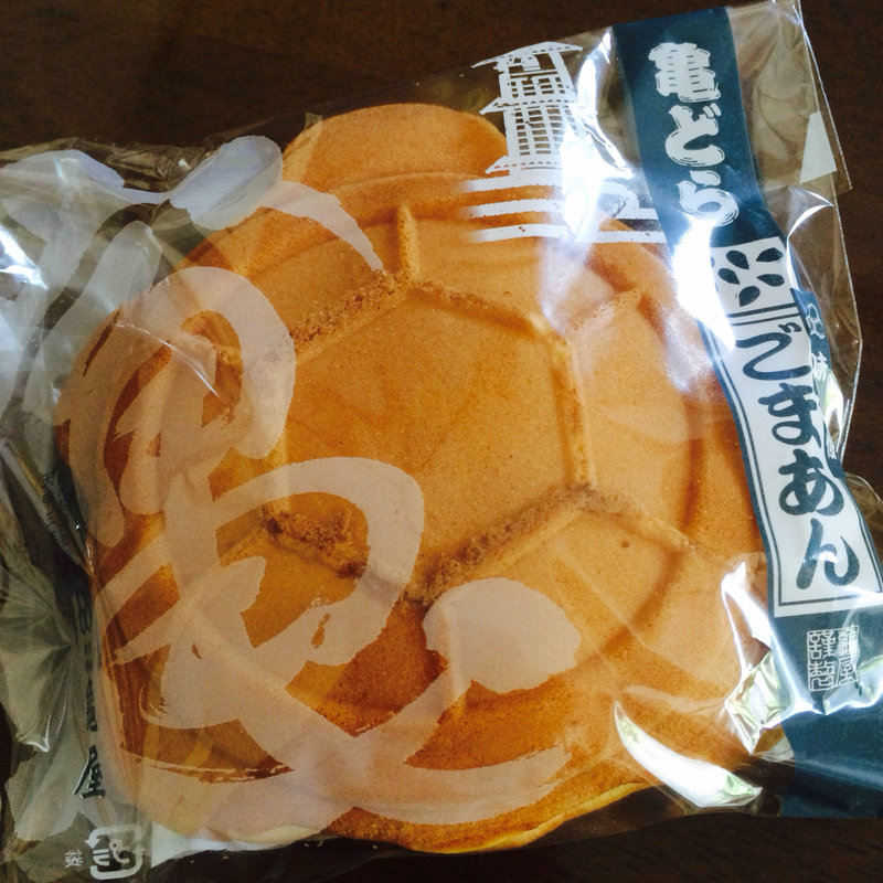 亀どら ごまあん(亀屋)