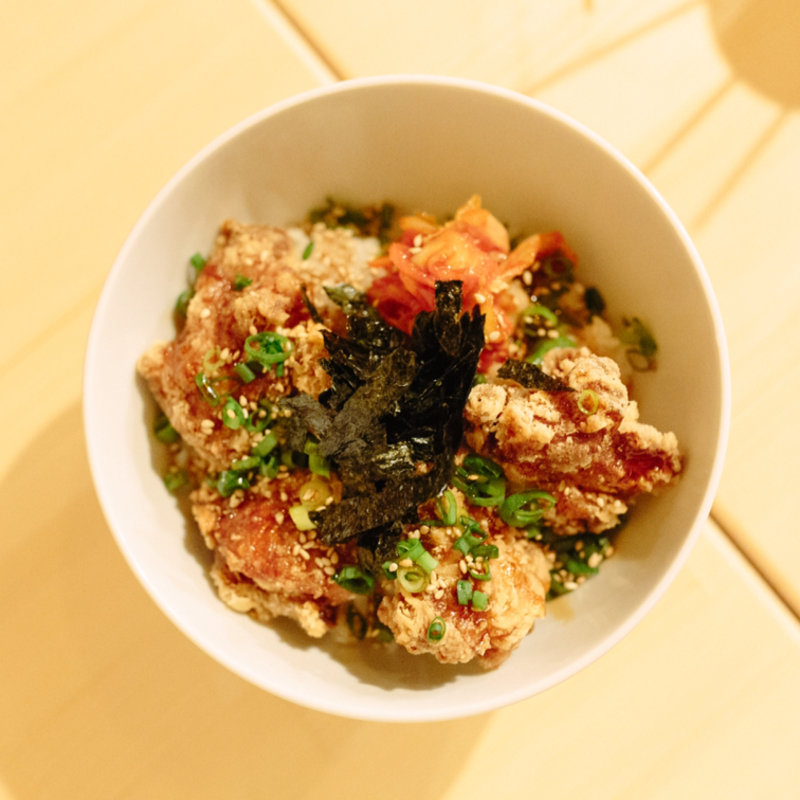 から揚げ丼(酒場 bonds)