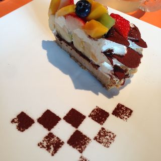 フルーツのケーキ(カフェ・コムサ 新宿店 （Cafe comme ca）)