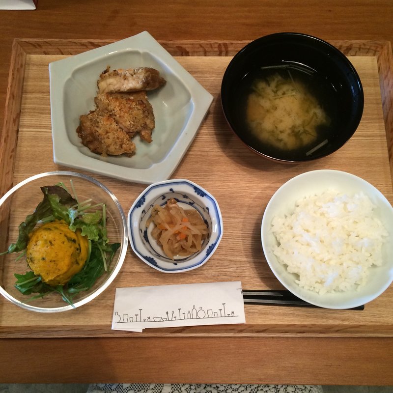 デリランチ(京極 ダイニング （KYOGOKU DINING）)