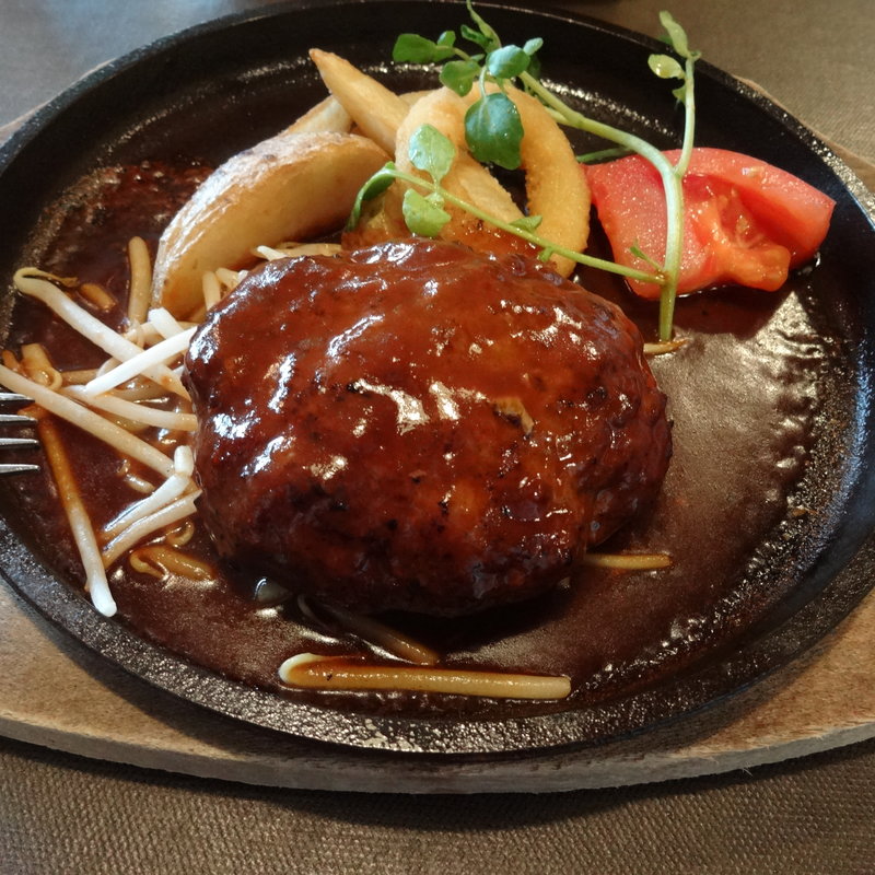 「自家製ハンバーグステーキ」ハンバーグランチ(マザームーンカフェ 六甲店)
