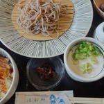 「冷たい蕎麦もしくはうどん・穴子丼セット」(活水軒)