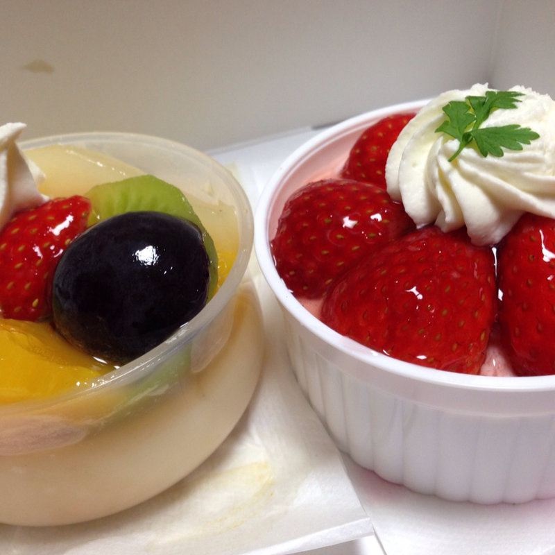 プリンアラモード&イチゴムース(千疋屋)