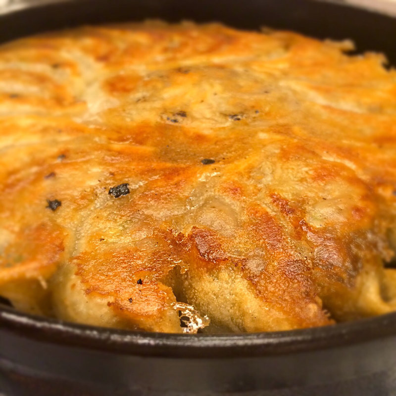 鉄鍋餃子(博多劇場 向ヶ丘遊園 )