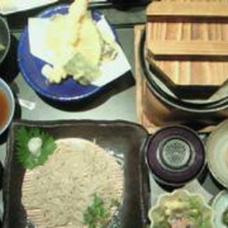 五目釜飯と季節の天ぷら御膳(そば遊膳 拓馬)