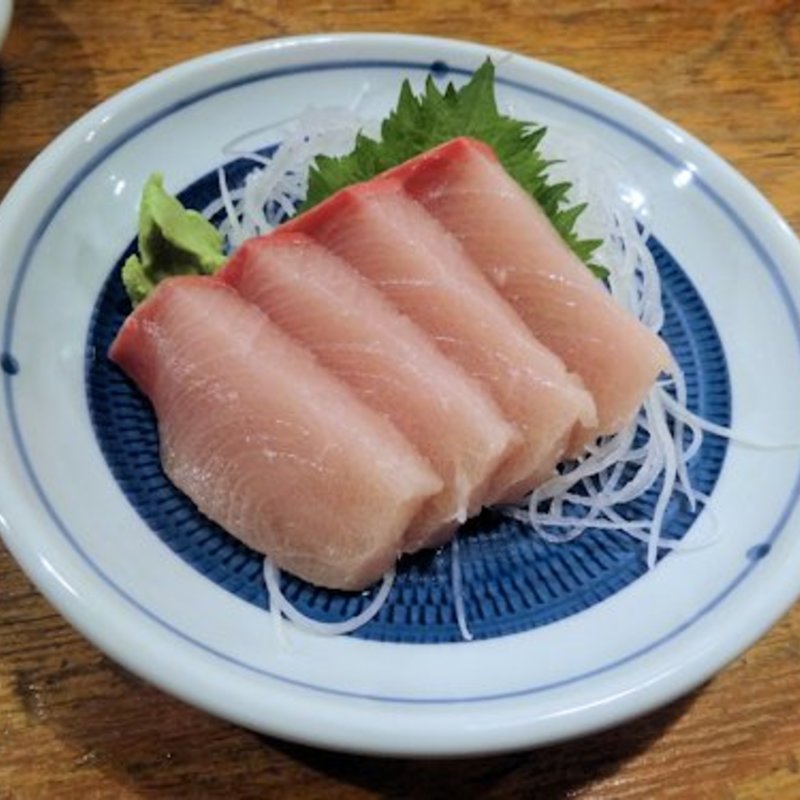 ぶり刺し(魚屋よ蔵)