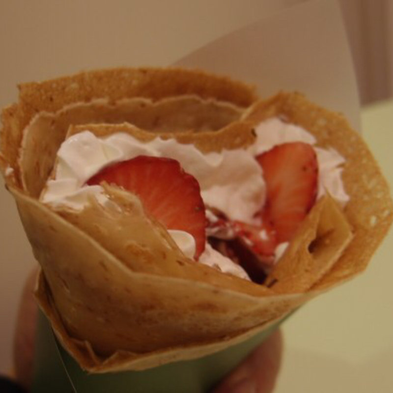 いちごの生クリーム(ナチュラルクレープ銀座)
