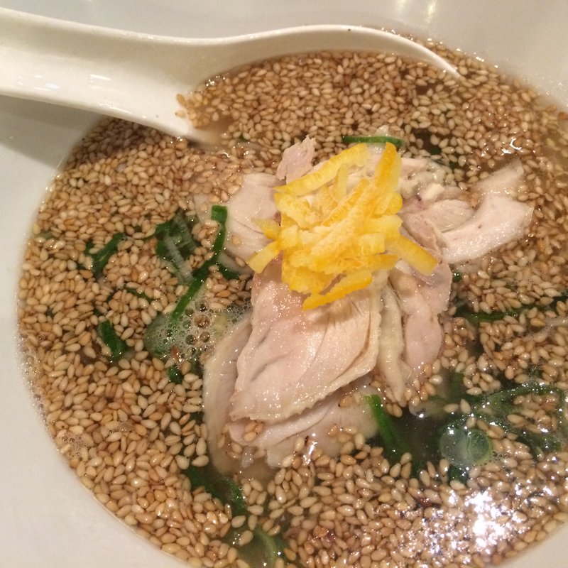 鶏ごまねぎラーメン(やきとり家 すみれ 高田馬場店)