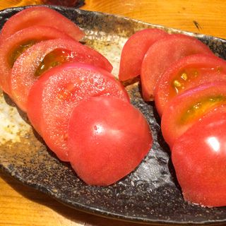 冷トマト(炭火焼きホルモンまんてん 代々木店)
