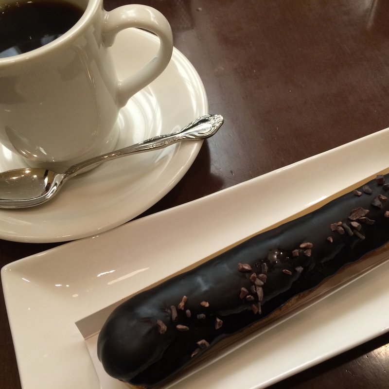 エクレア（チョコ）(ティーハウス リプトン 三条本店 )