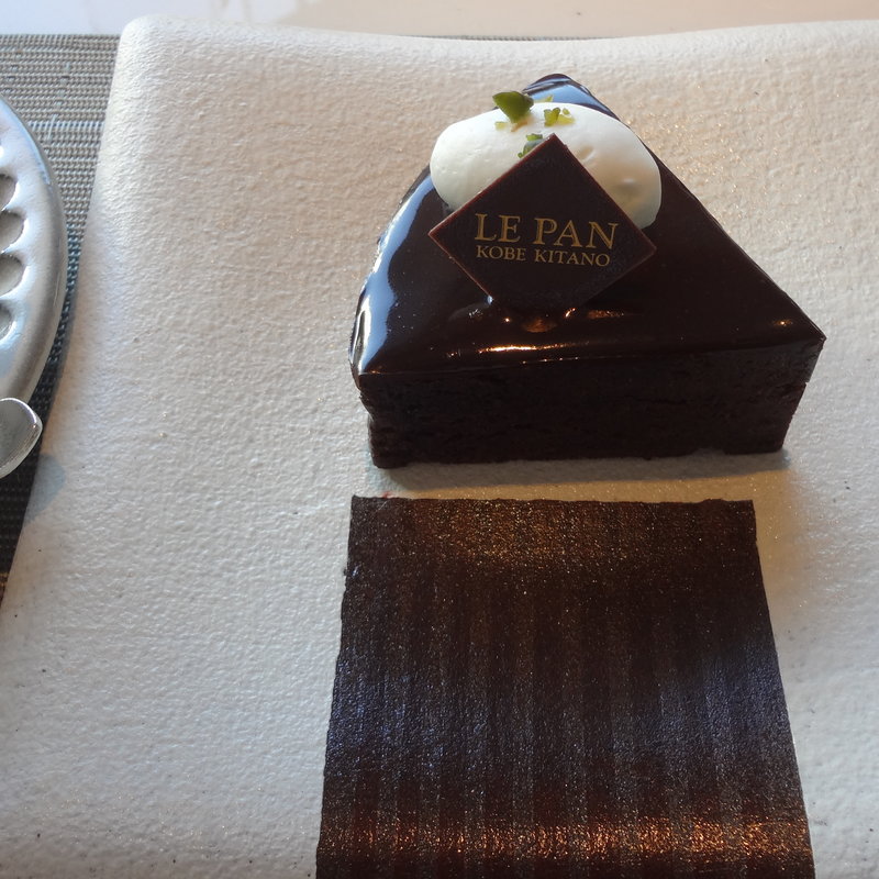 ケーキセット(ラウンジ&バー グラン・ブルー)