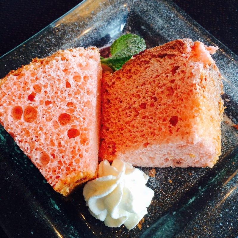 栃木県産 苺のシフォンケーキ(GINTO 銀座店)