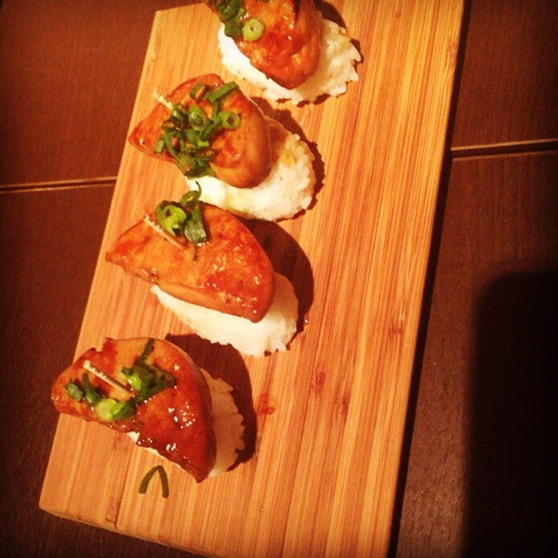 フォアグラ寿司(肉バル 高安 飯田橋店 （【旧店名】あんじん）)