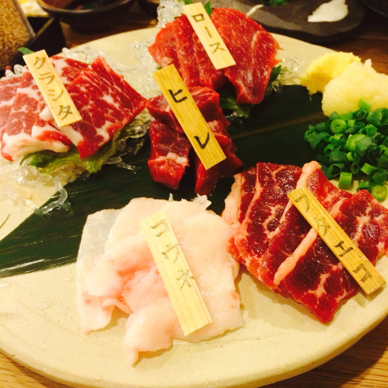 馬刺し盛り合わせ(東京馬焼肉 三馬力)