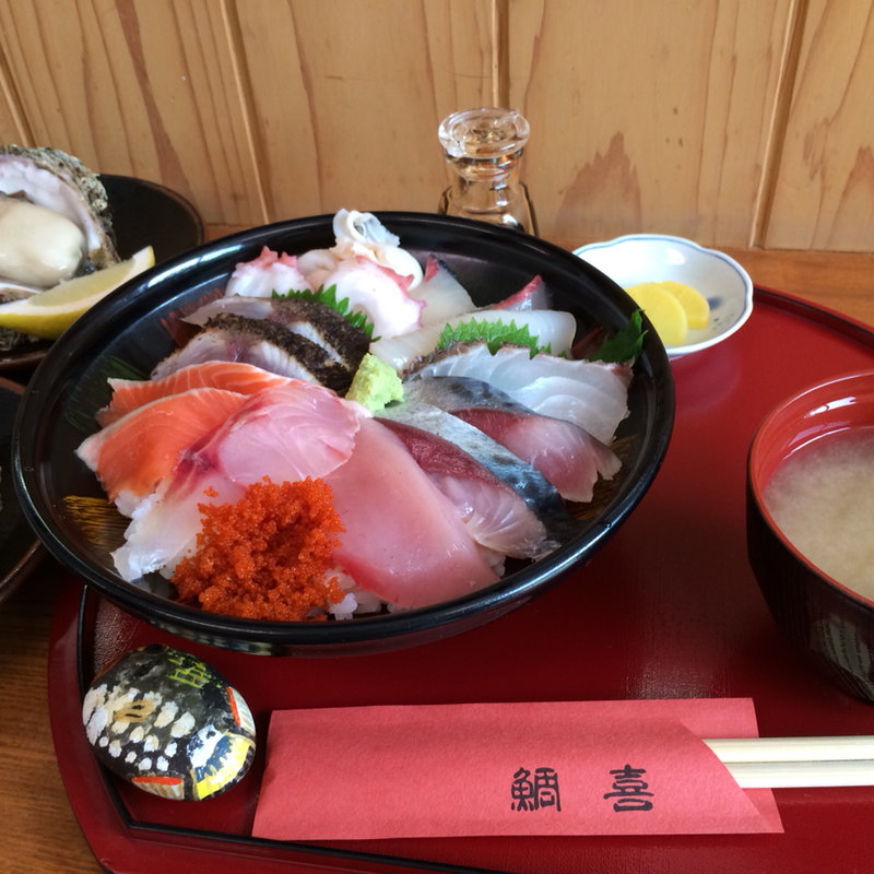 海鮮丼(鯛喜 （たいき）)