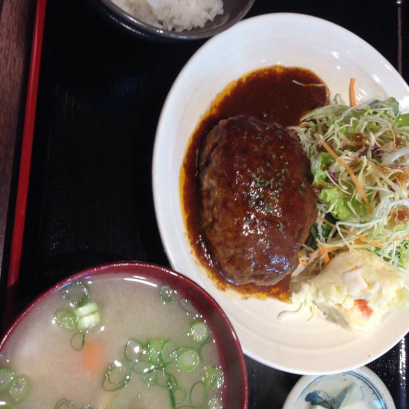 ハンバーグ定食(薩摩の牛太 牧野店)