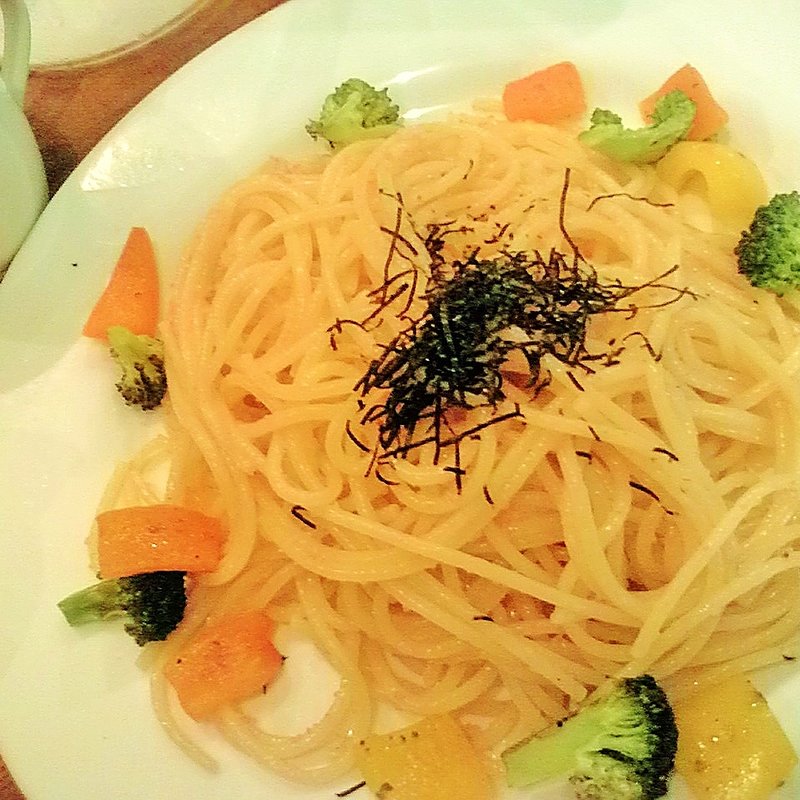 ブロッコリーとパプリカの明太子パスタ(門仲バル コッコロコ 東陽町店)