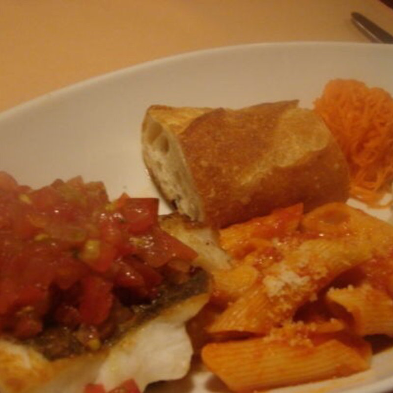 本日の鮮魚ポワレ(ガスペールザンザン)