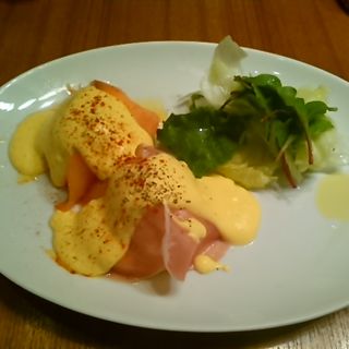 コンボベネディクト(Head Quarters Cafe 新宿店)