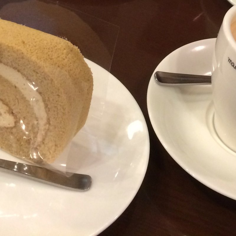 コーヒーロール(前田珈琲 明倫店 （マエダコーヒー）)