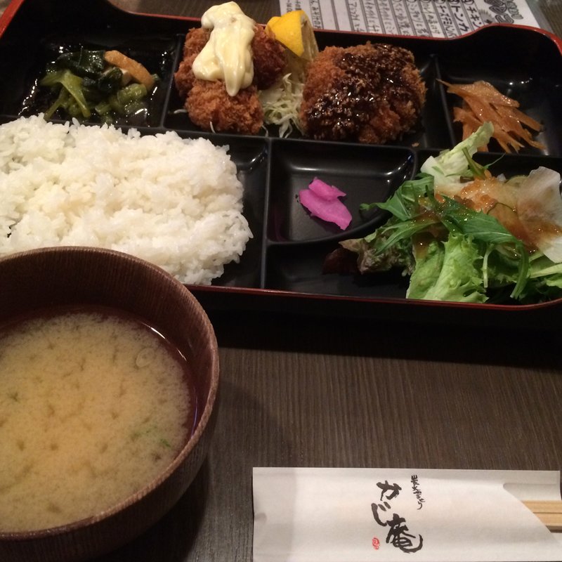 ワンプレートランチ(炭火やきとり　かじ庵 )