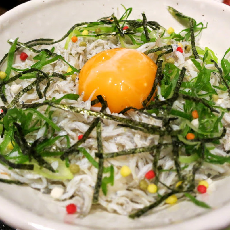 釜揚げしらす丼(bukubuku )