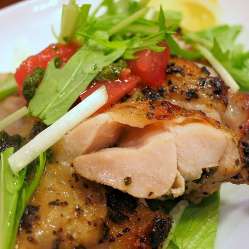 野菜たっぷりグリルチキン バジルソースかけ定食(sakura食堂 （サクラショクドウ）)