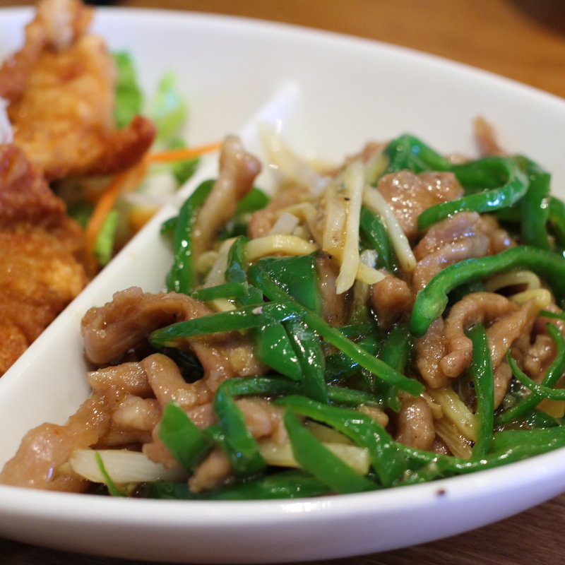 コンビセット（チンジャオロースー）(紅虎餃子房 イオンモール羽生店)