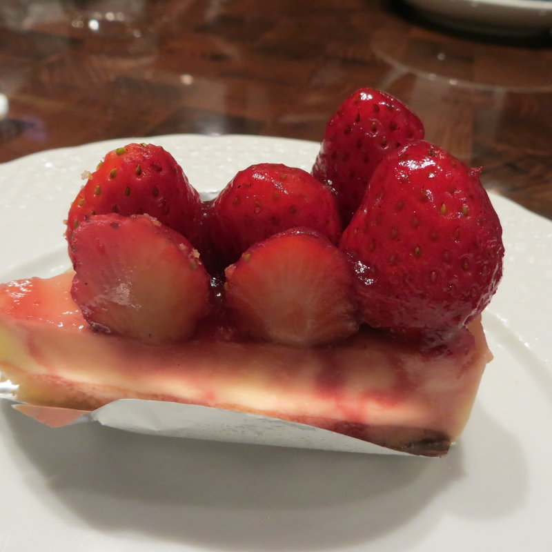 苺のレアチーズケーキ(星乃珈琲店 上尾店)