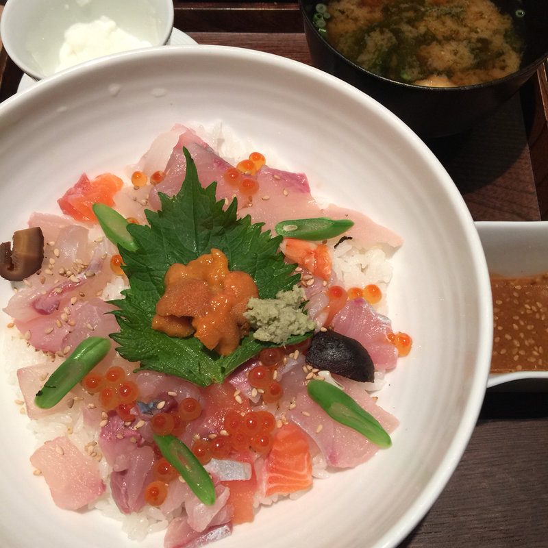 磯らぎ海鮮丼(海鮮丼・茶漬け 磯らぎ)