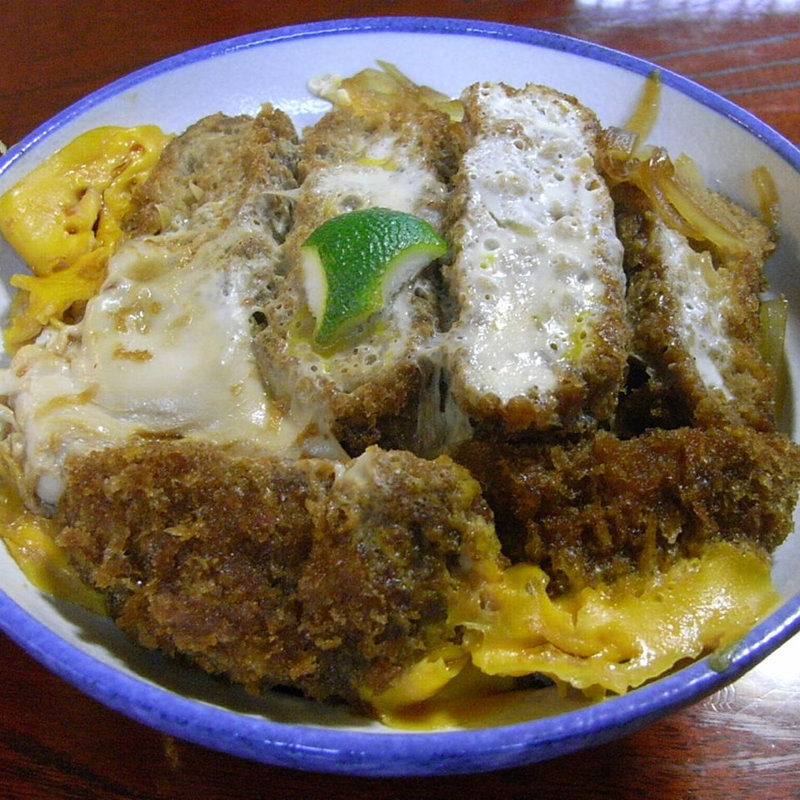 メンチカツ丼(中村とんかつ)