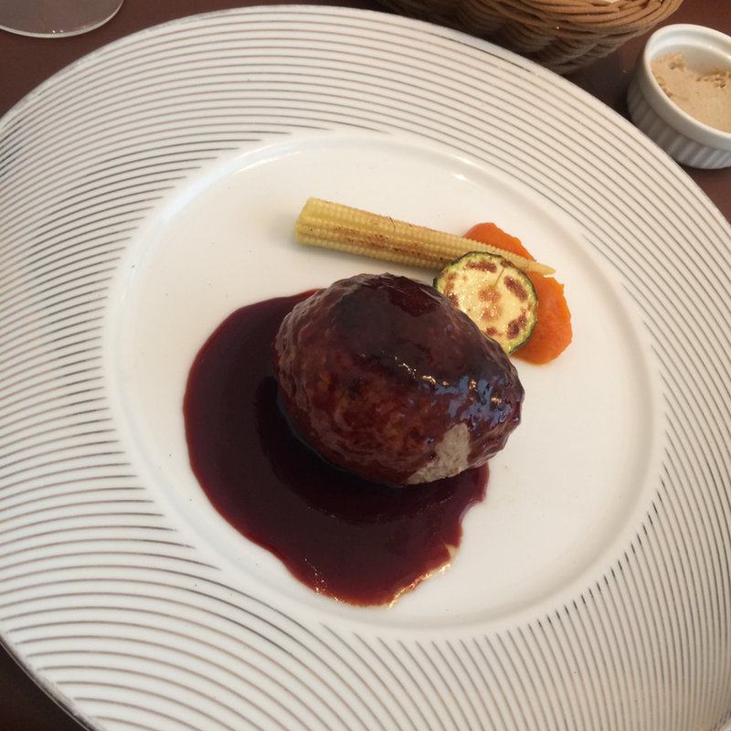 特製ハンバーグステーキ 赤ワインソース(ahill ginza)