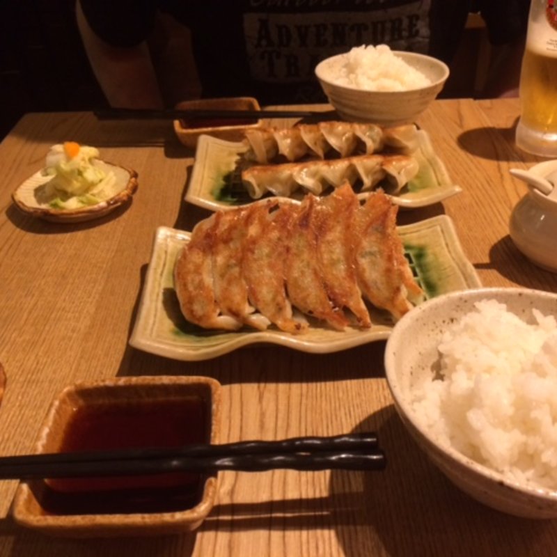 ぎょうざ定食(亮昌 )