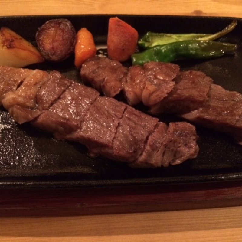 コース内特選ステーキ（200g） 　「オーナーオススメのブランド牛」さつま黒牛などA4ランク以上の黒毛和牛(プラチナビーフ )