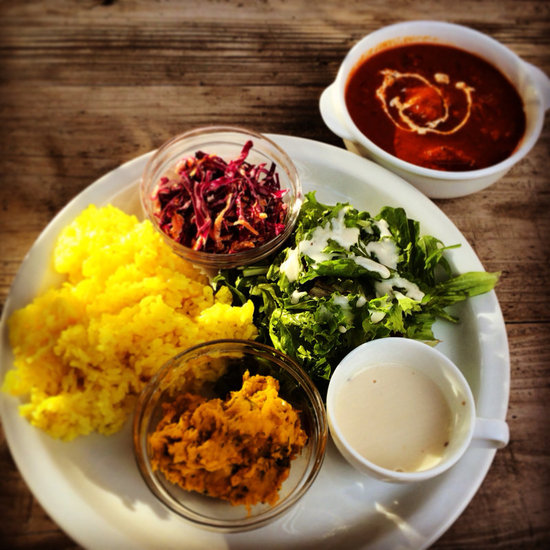 トマトとチキンのスパイスにこみ(Les Grands Arbres (レ・グラン・ザルブル ))