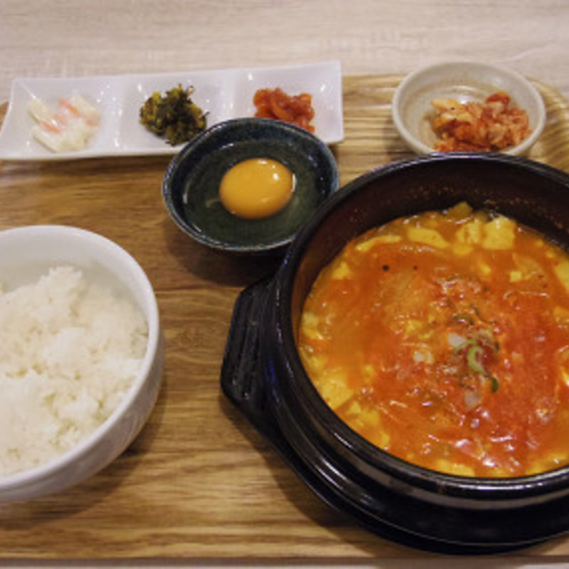 スンドゥブ定食(韓国料理 そら )