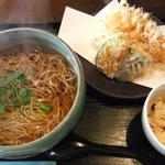 天ぷらそば(温)(そば酒房 蔵)