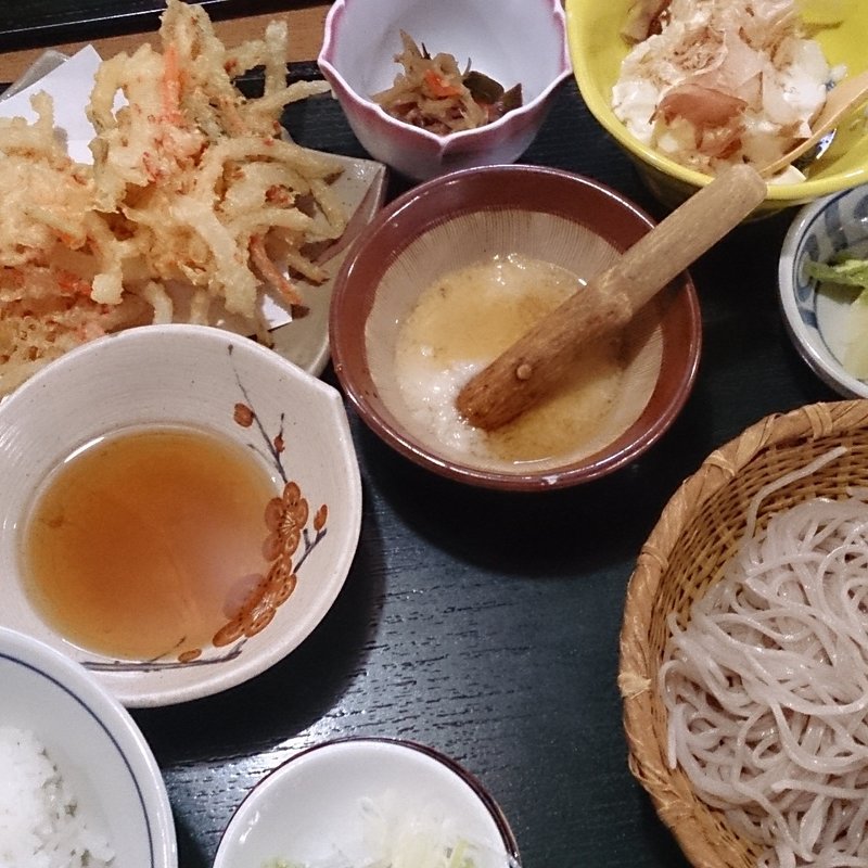 昼のかき揚げとろろそば（ランチ）(たちばな源氏庵 )