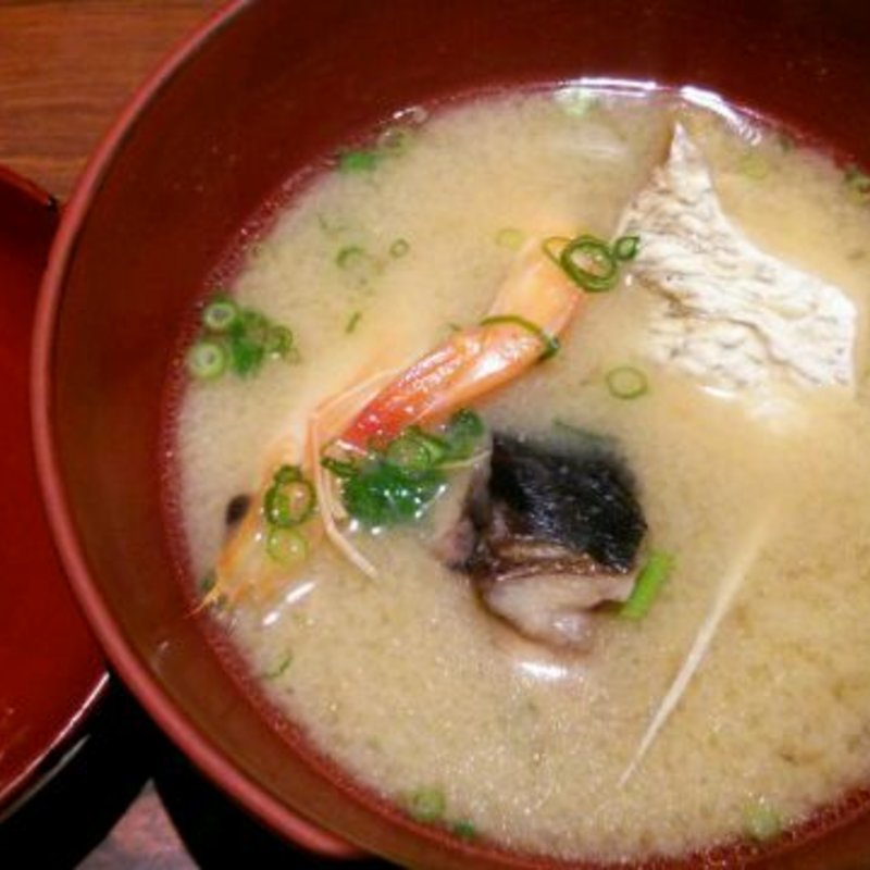 海鮮味噌汁あら汁(和食ダイニング 三浦三崎港 十代目彌左ヱ門 横浜クロスゲート店)