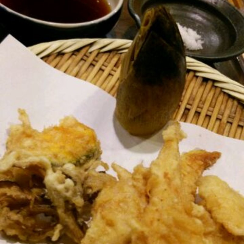 たけのこの天ぷら(居酒屋 二舞烏)