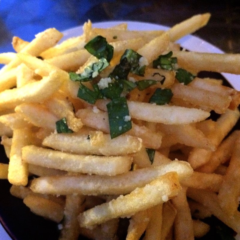 ガーリック&チーズポテト(タパタパス ハマボールイアス店 （TAPA TAPAS）)