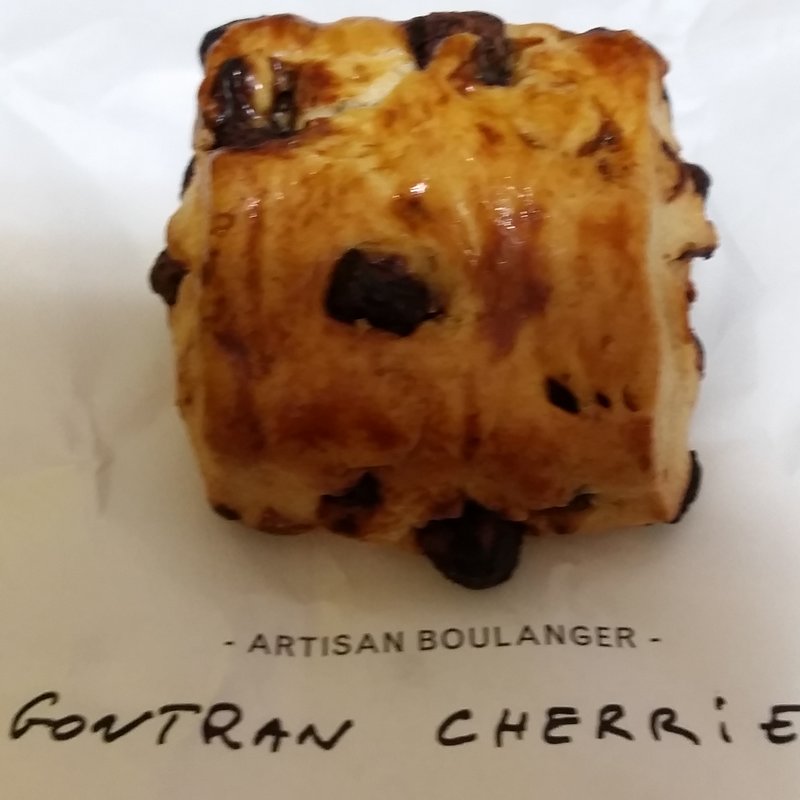 チョコレートチャンクスコーン(BOUL'ANGE 新宿サザンテラス店)