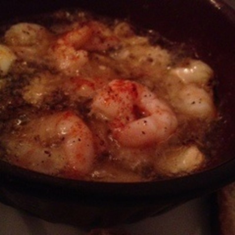 剥き海老のアヒージョ(コガネイキッチン　WAI （ワイ）)