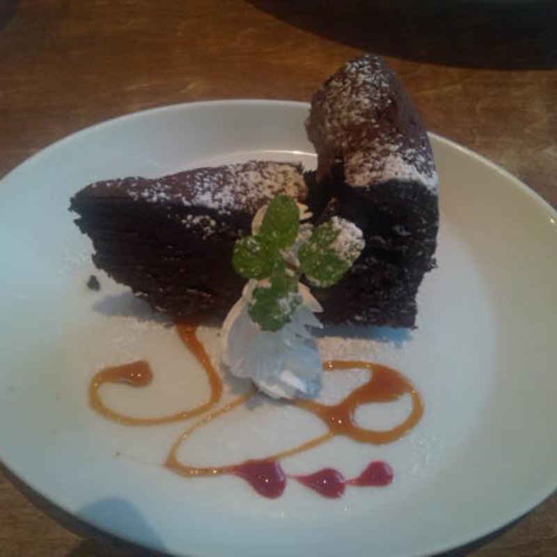 カプリ風チョコレートケーキ(バール イタリア )