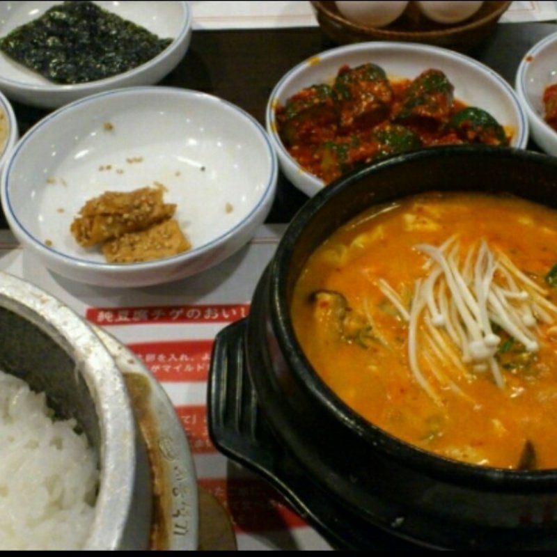 きのこスンドゥブセット(純豆腐スンドゥブ専門店 OKKII（オッキー）箕面本店)