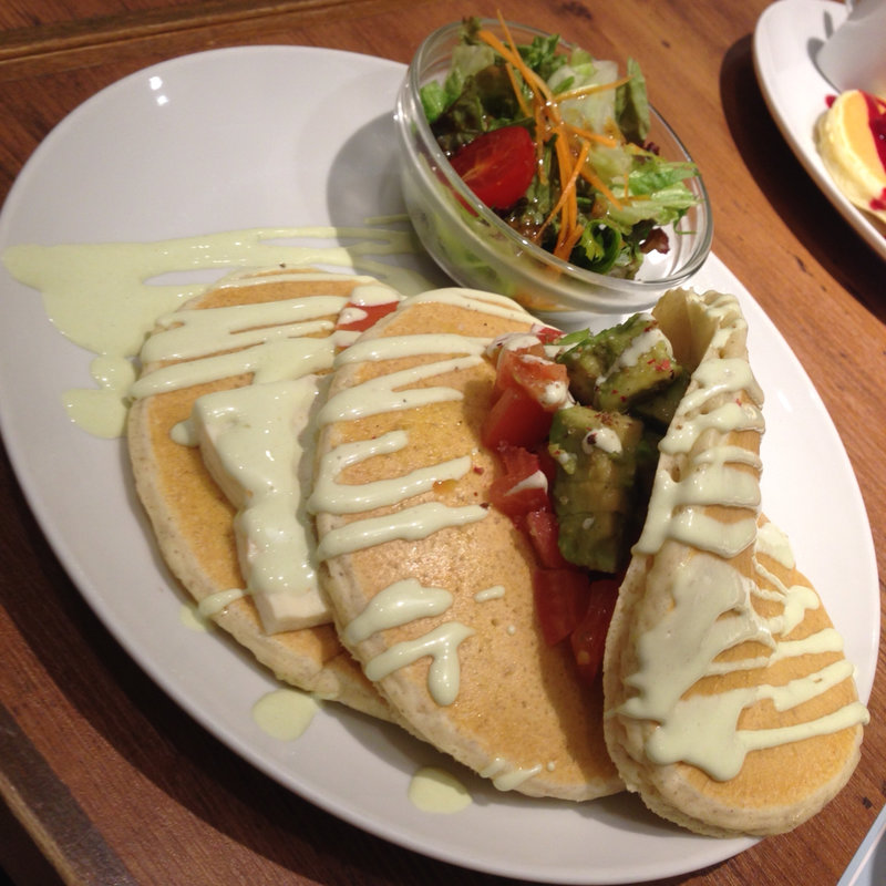 豆腐とサーモン&アボカド和風カプレーゼ(mog 難波店 （モグ）)