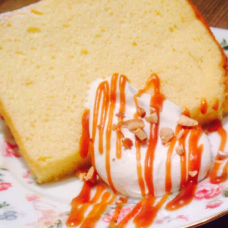 シフォンケーキ(Shinzi Katoh Cafe Dining シンジ カトウ カフェ ダイニング)