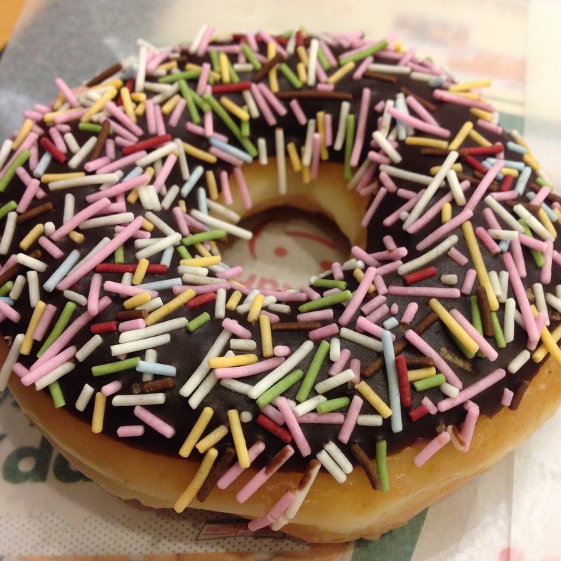 チョコレート グレーイズドスプリンクル(クリスピー･クリーム･ドーナツ 四条烏丸店 (Krispy Kreme Doughnuts))