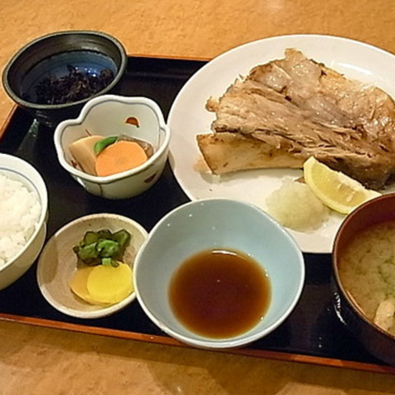焼き魚定食(魚市 )